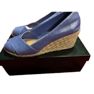 Tan and Blue Crisscross Wedge Shoes- size 7